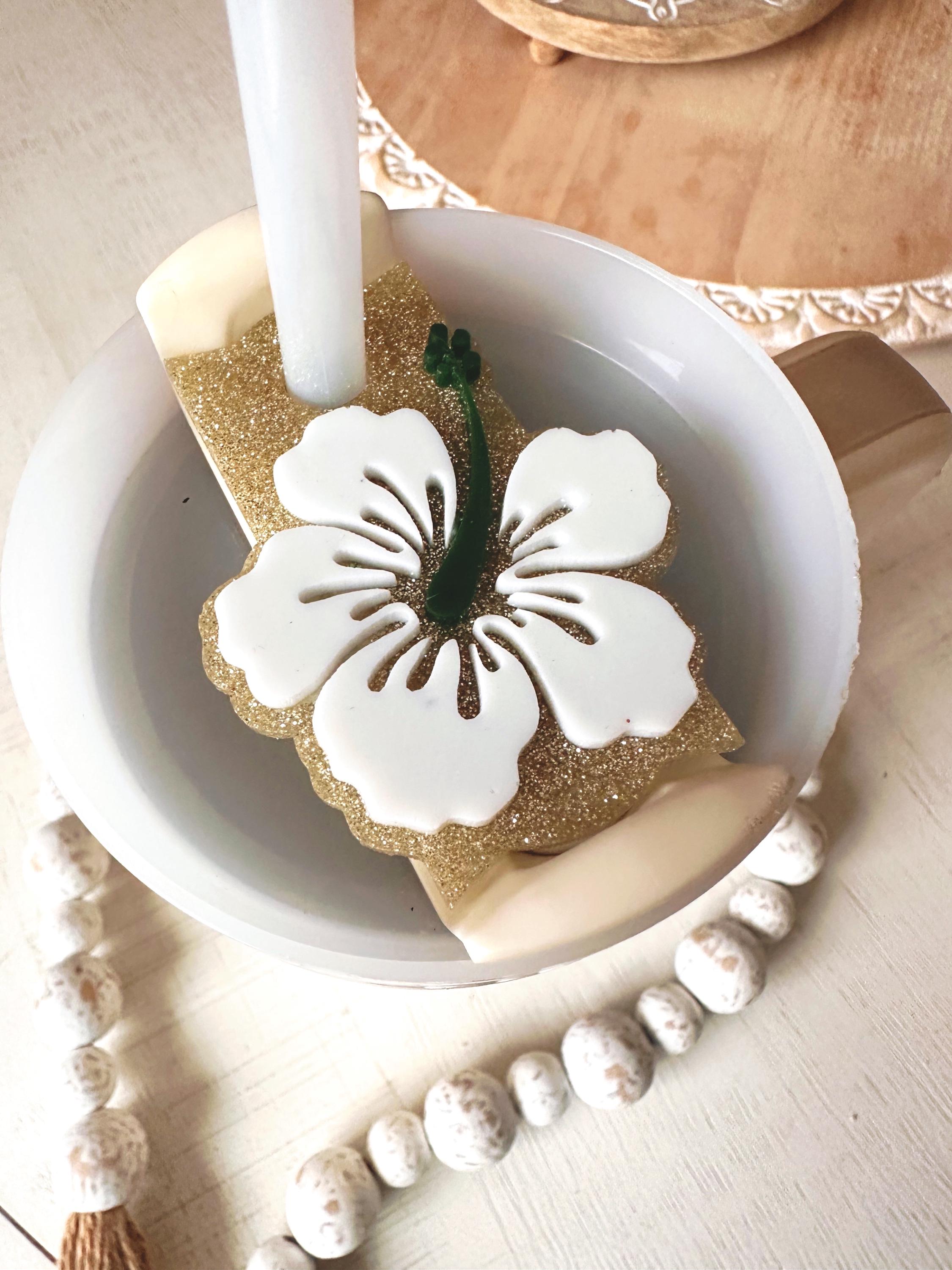 Hibiscus Flower Stanley Topper