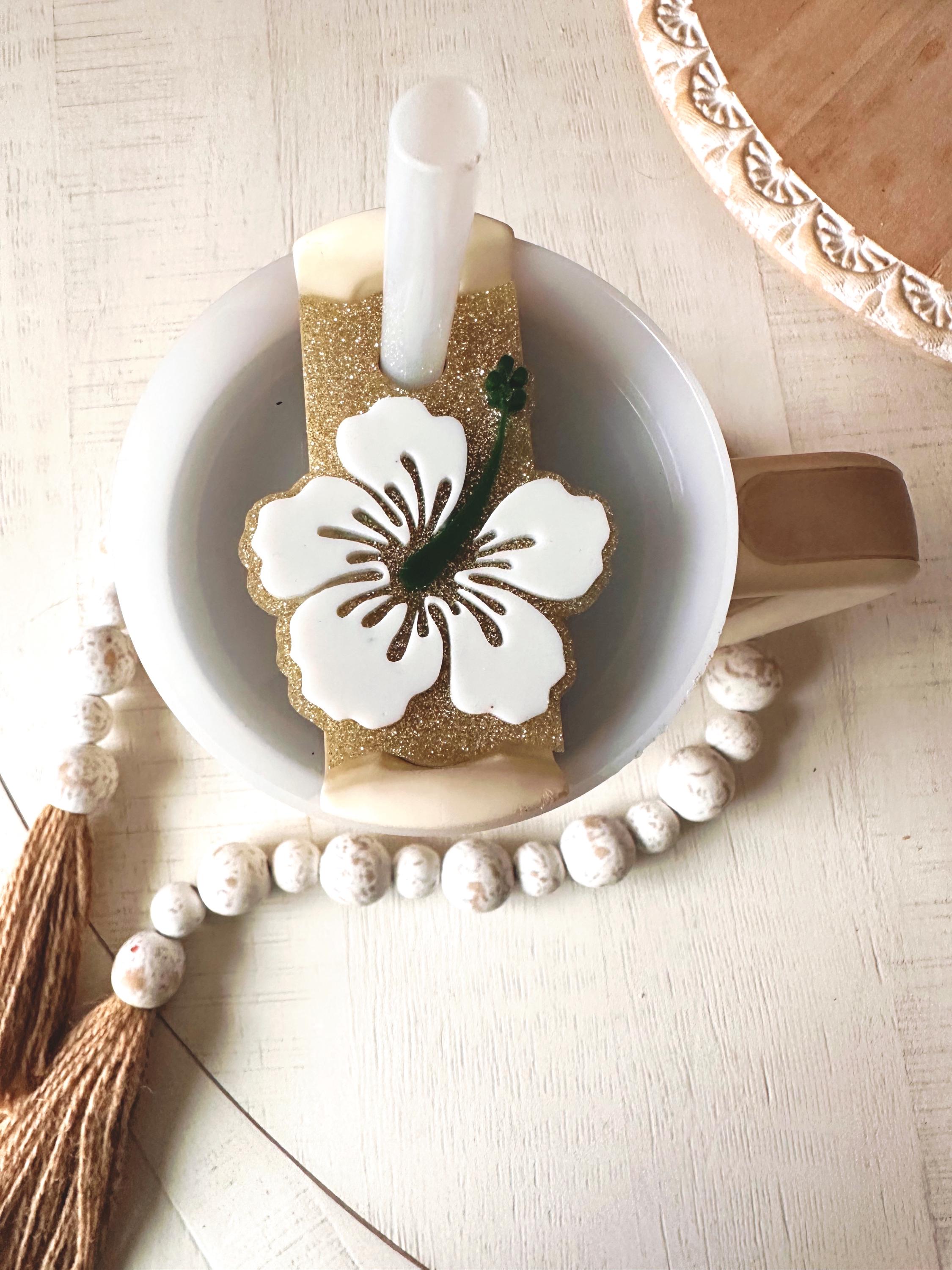 Hibiscus Flower Stanley Topper